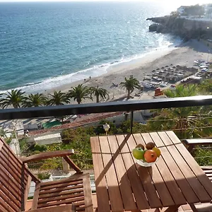 El Salon, Bluewater Nerja